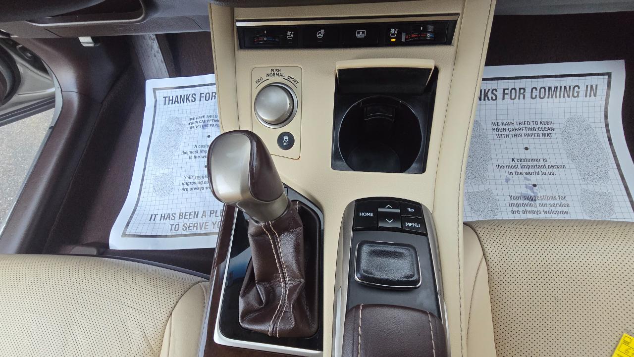 Lexus ES 350 Sedan 2017