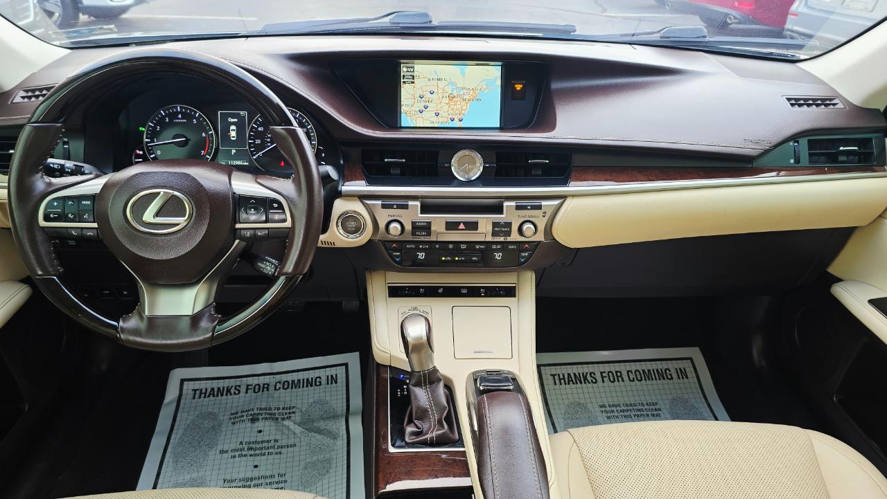 Lexus ES 350 Sedan 2017