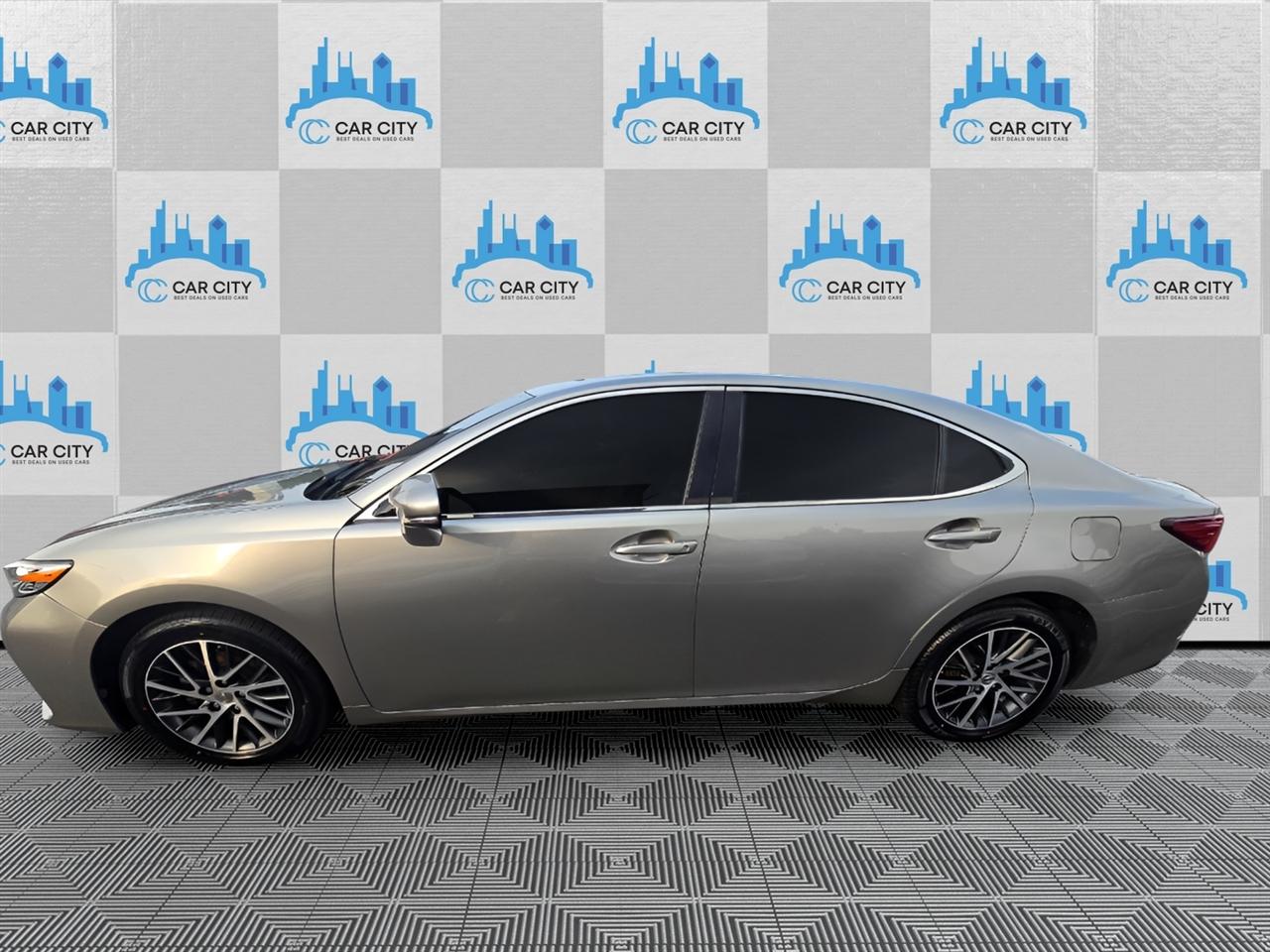 Lexus ES 350 Sedan 2017