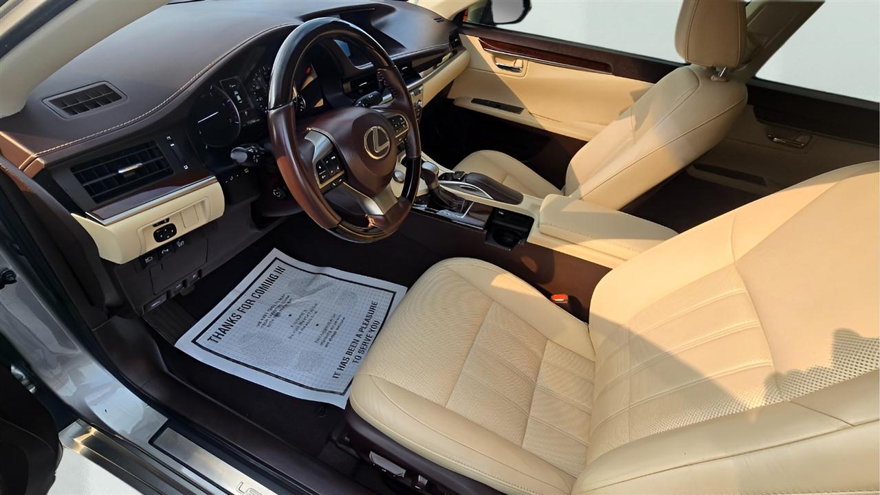 Lexus ES 350 Sedan 2017