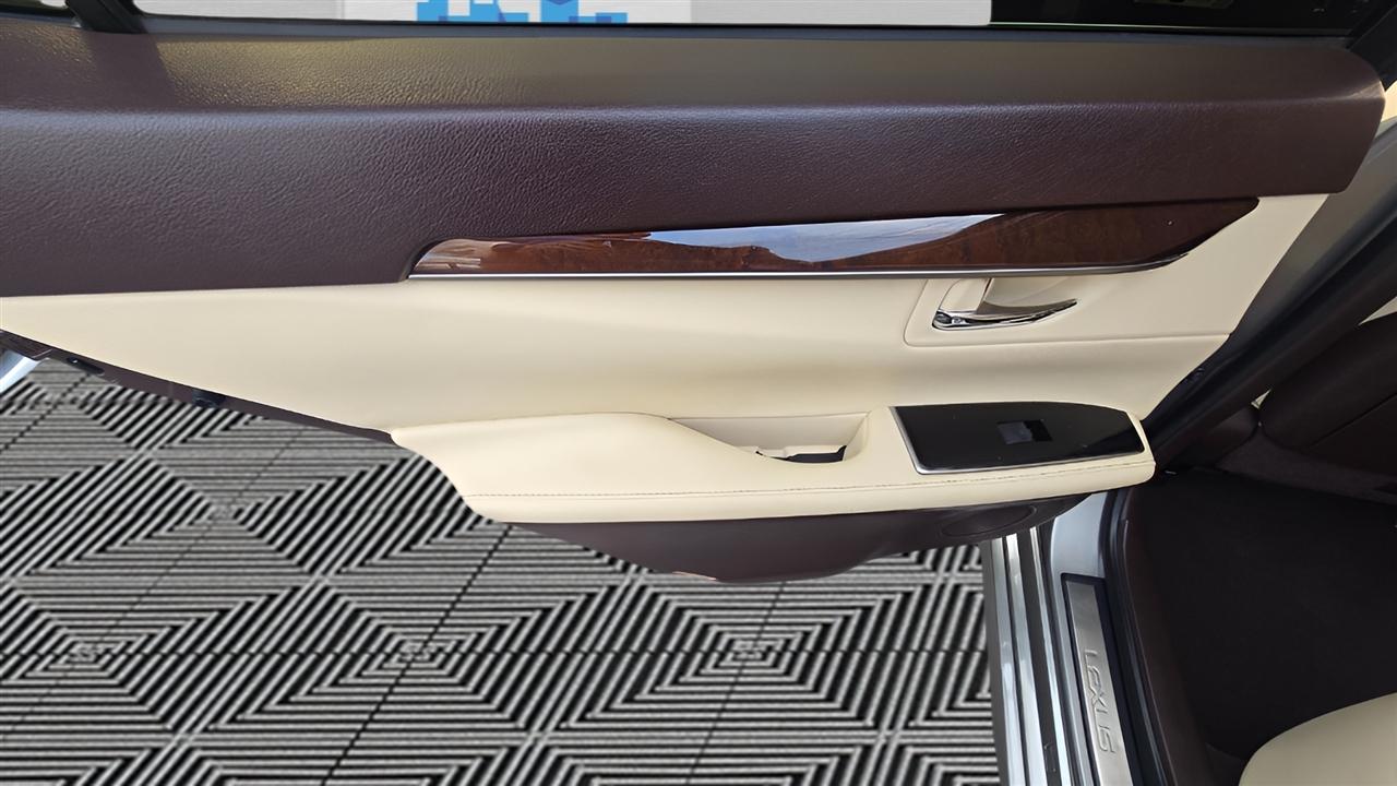 Lexus ES 350 Sedan 2017