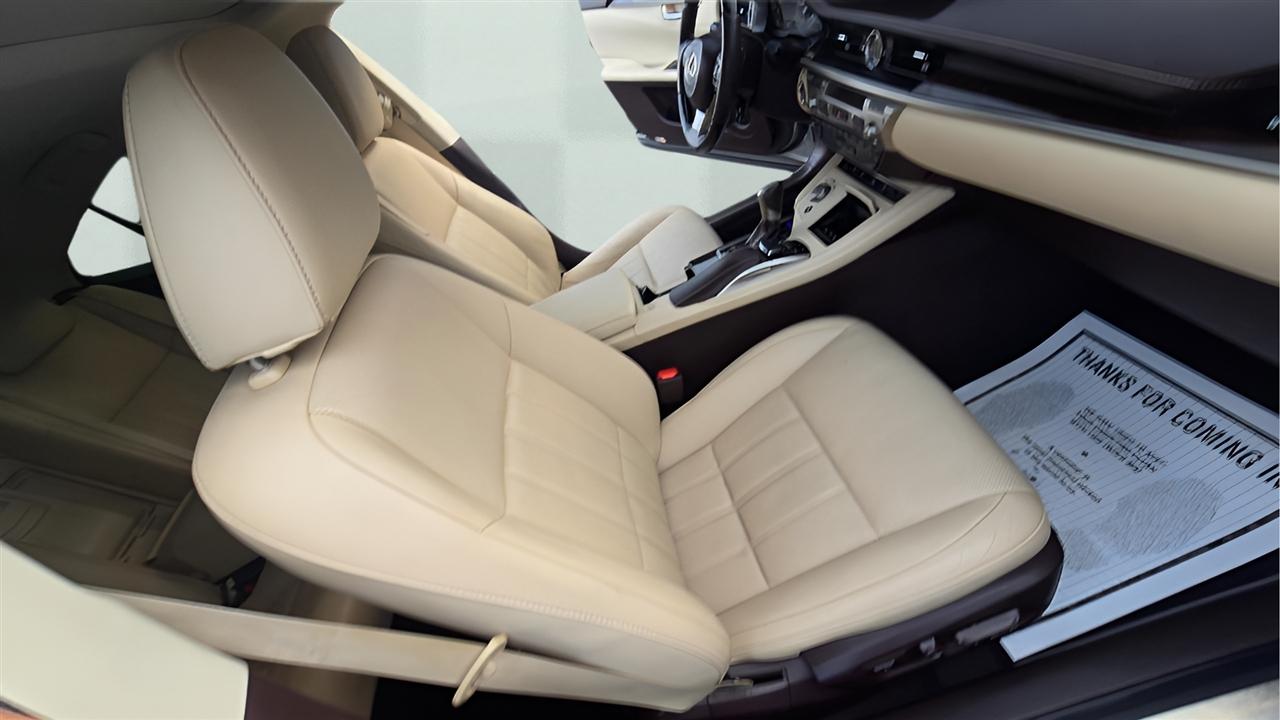 Lexus ES 350 Sedan 2017