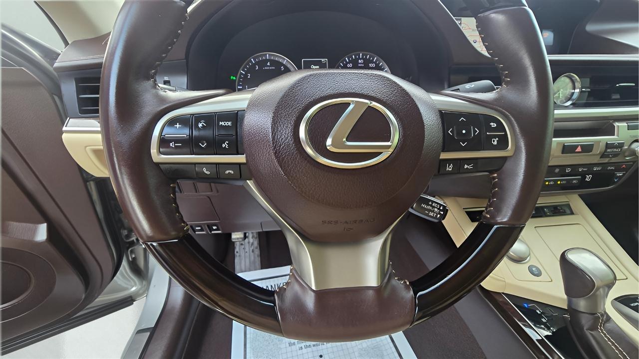 Lexus ES 350 Sedan 2017