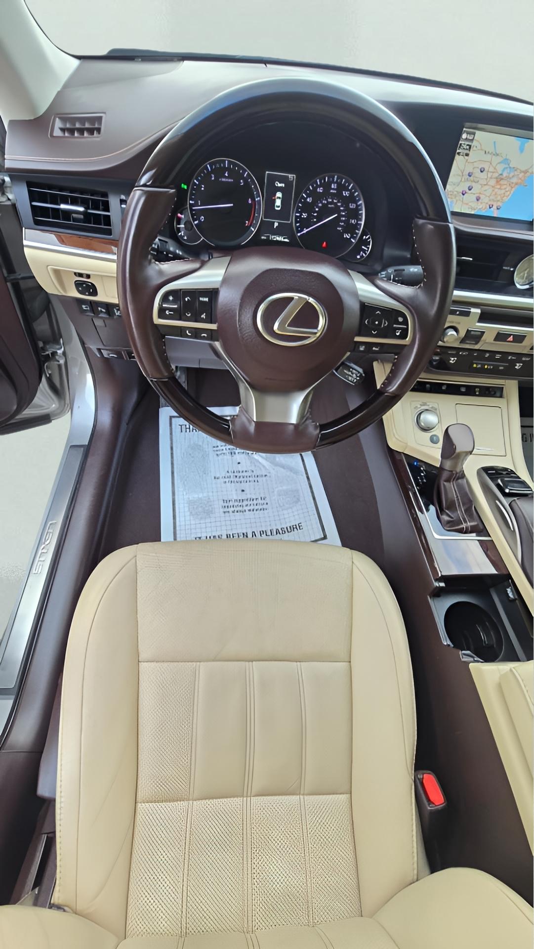 Lexus ES 350 Sedan 2017