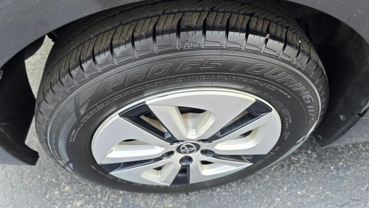 Toyota Prius Prius IV 2017