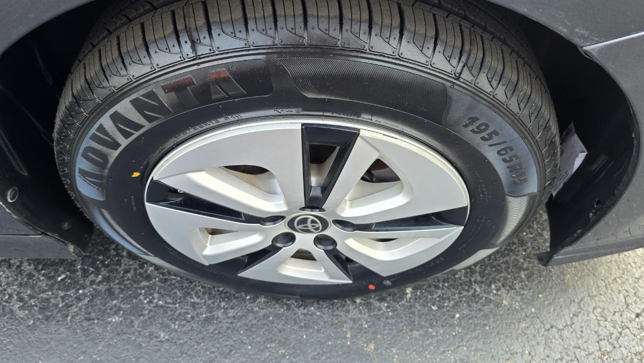 Toyota Prius Prius IV 2017