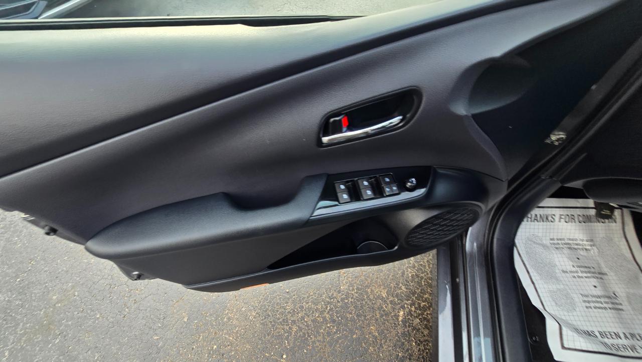 Toyota Prius Prius IV 2017