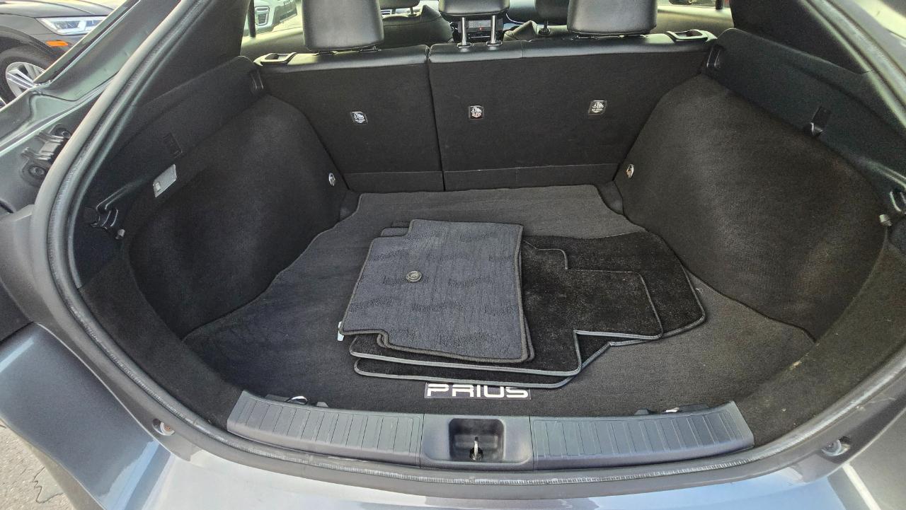 Toyota Prius Prius IV 2017