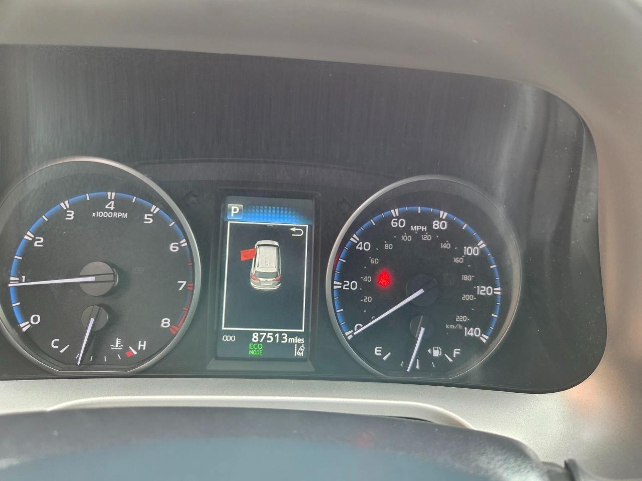 Toyota RAV4 LE AWD 2017