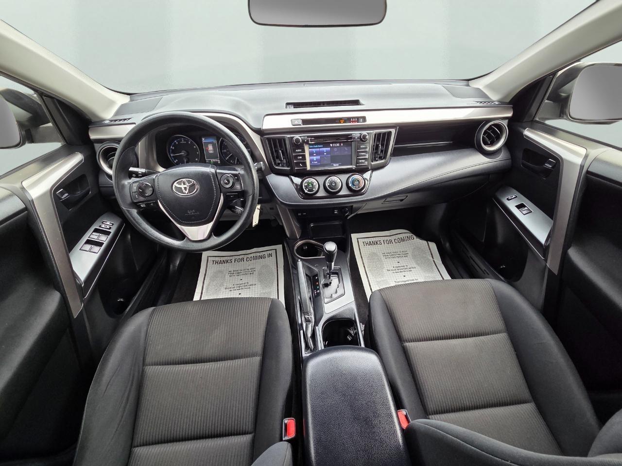 Toyota RAV4 LE AWD 2017