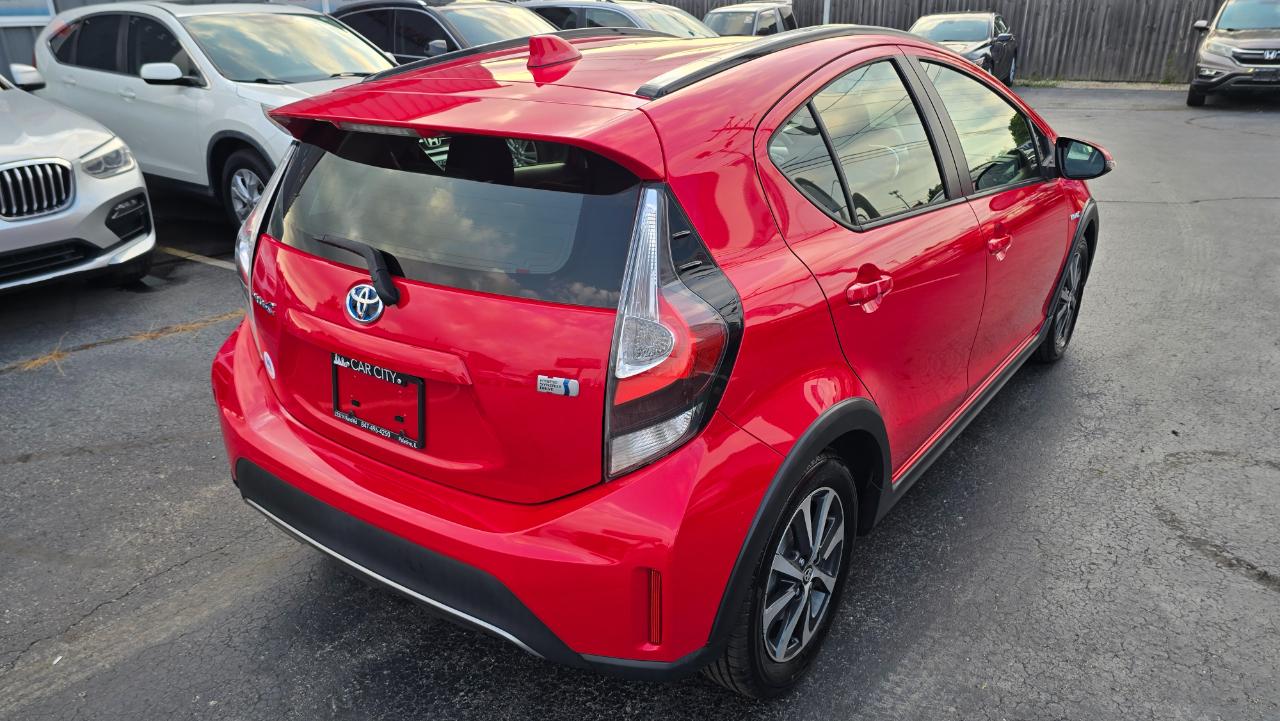 Toyota Prius c Four 2018