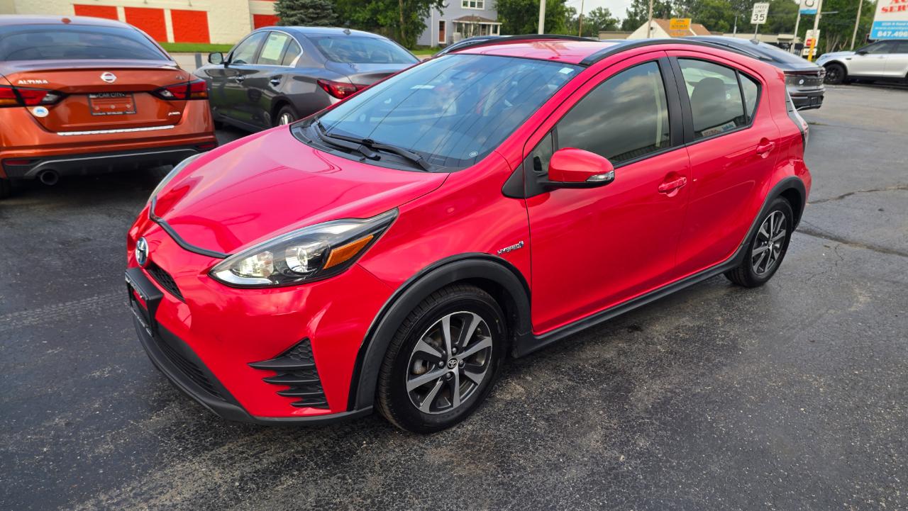 Toyota Prius c Four 2018