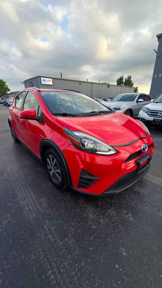 Toyota Prius c Four 2018