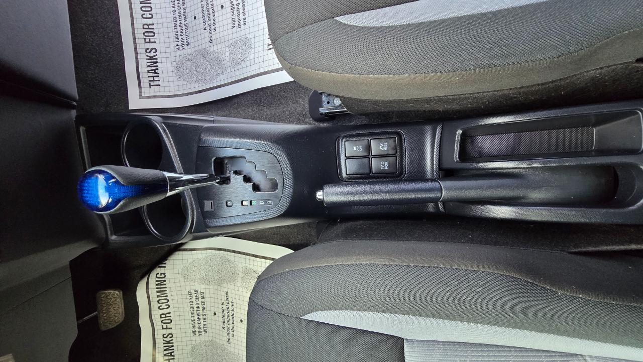 Toyota Prius c Four 2018