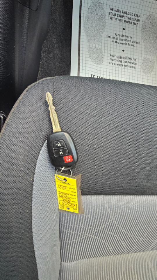 Toyota Prius c Four 2018