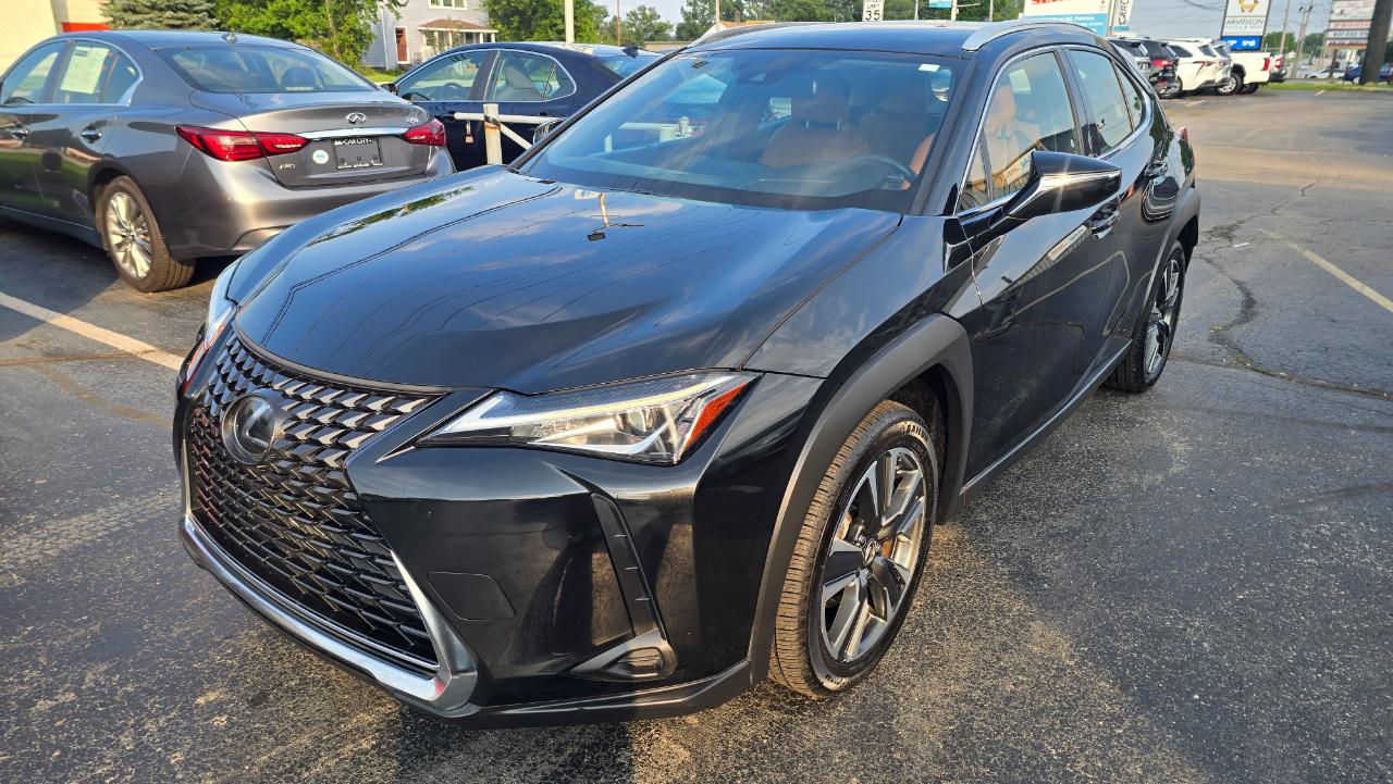 Lexus UX 200 Base 2019