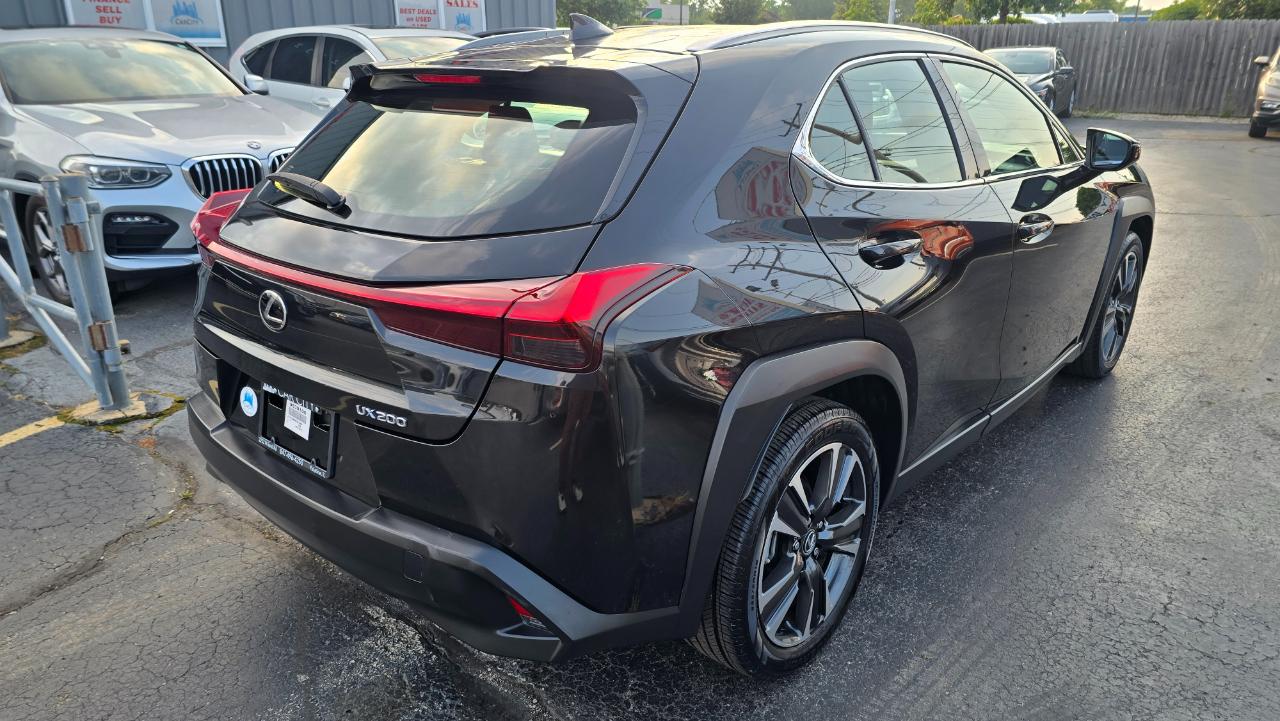 Lexus UX 200 Base 2019