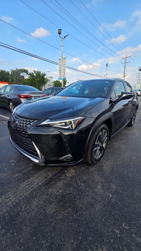 Lexus UX 200 Base 2019