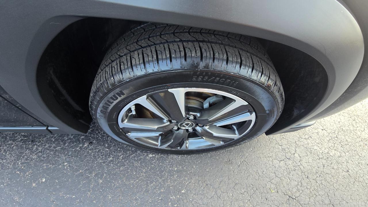 Lexus UX 200 Base 2019