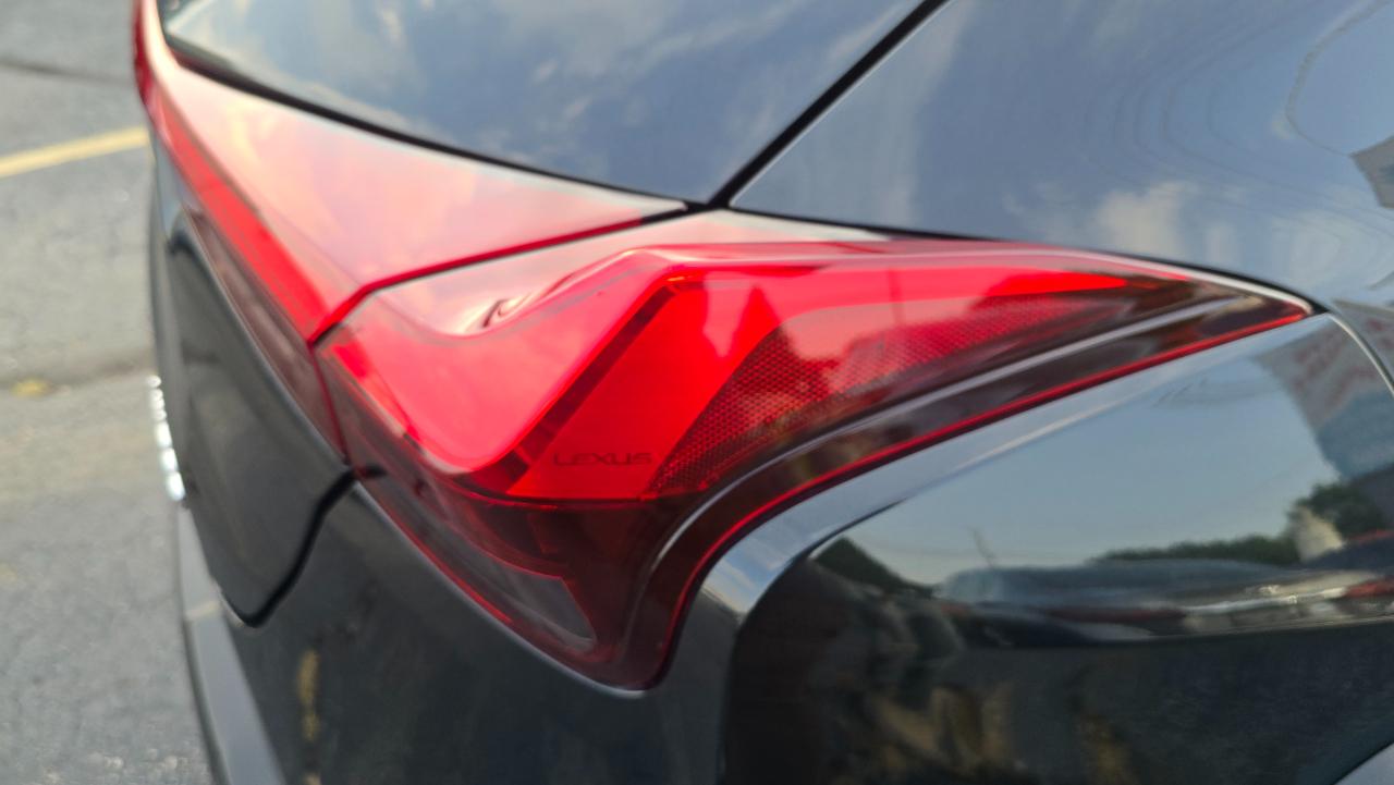 Lexus UX 200 Base 2019