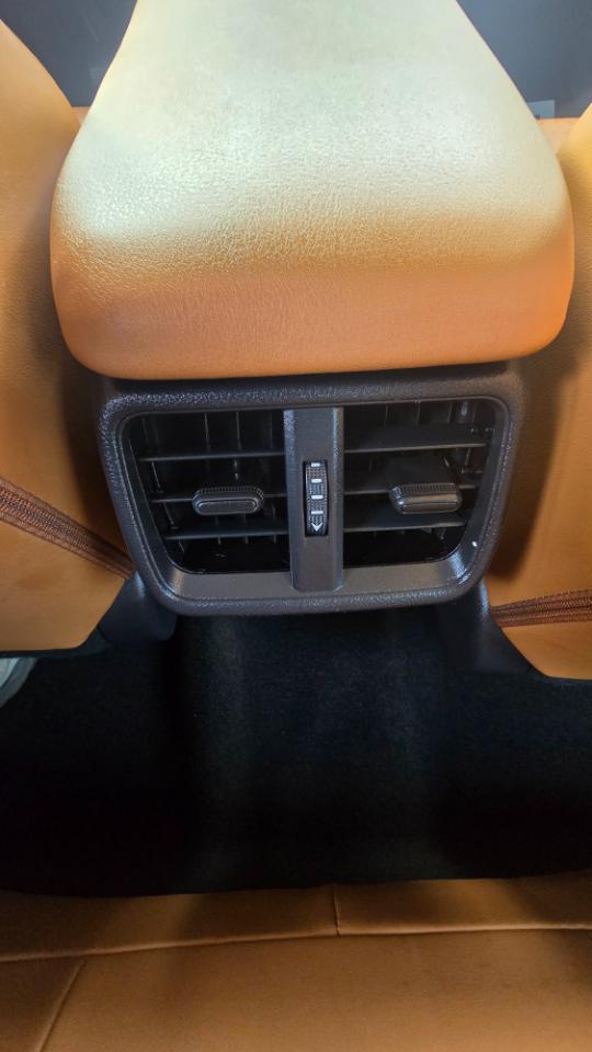 Lexus UX 200 Base 2019