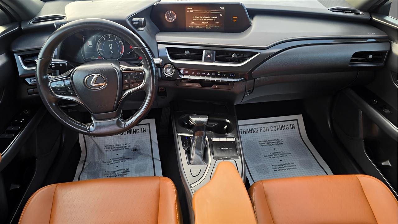Lexus UX 200 Luxury 2019