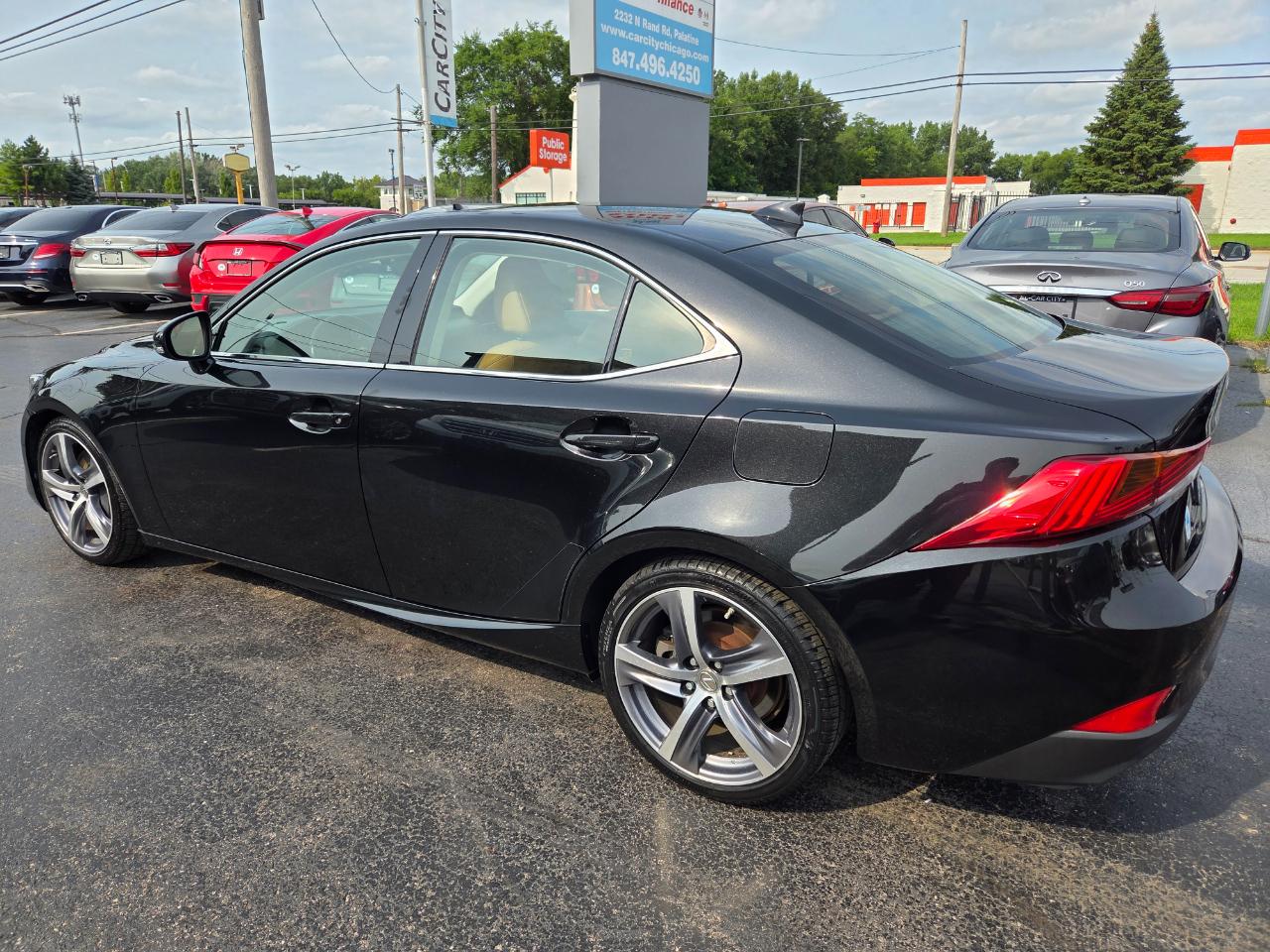 Lexus IS 300 RWD 2018