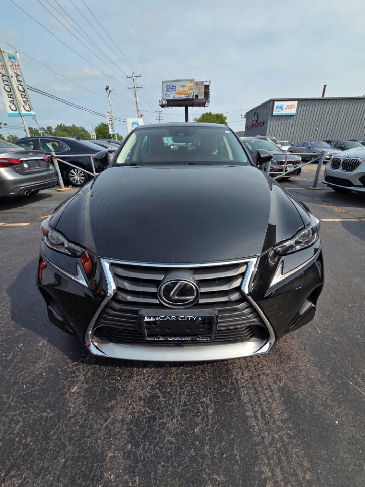 Lexus IS 300 RWD 2018