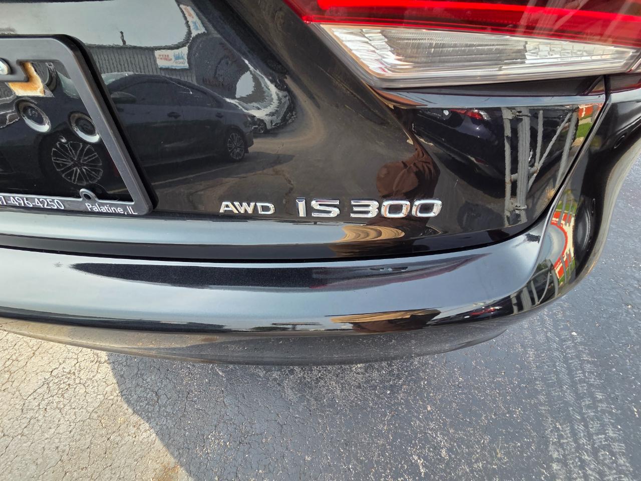Lexus IS 300 RWD 2018