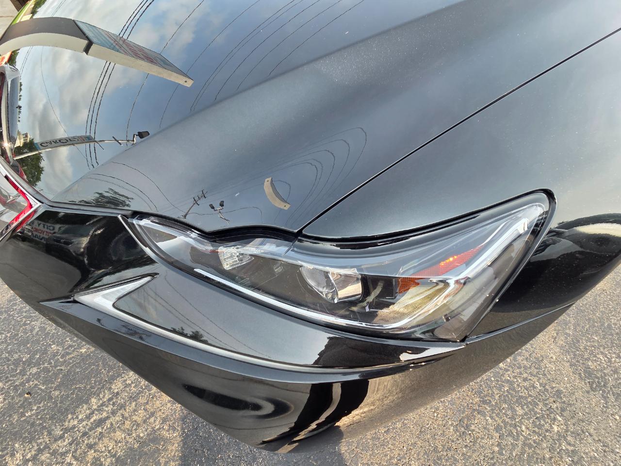 Lexus IS 300 RWD 2018