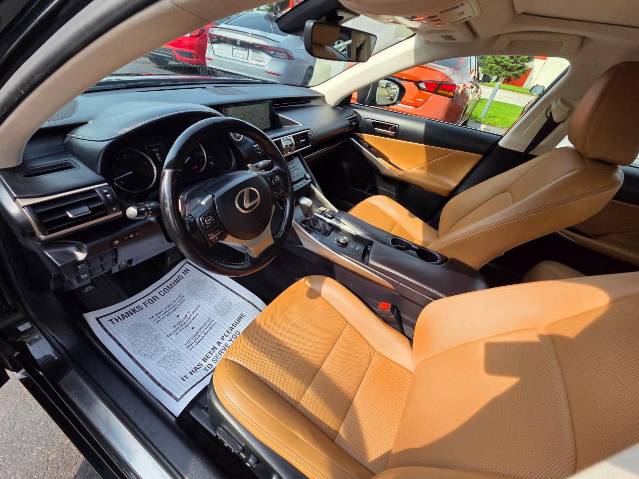Lexus IS 300 RWD 2018