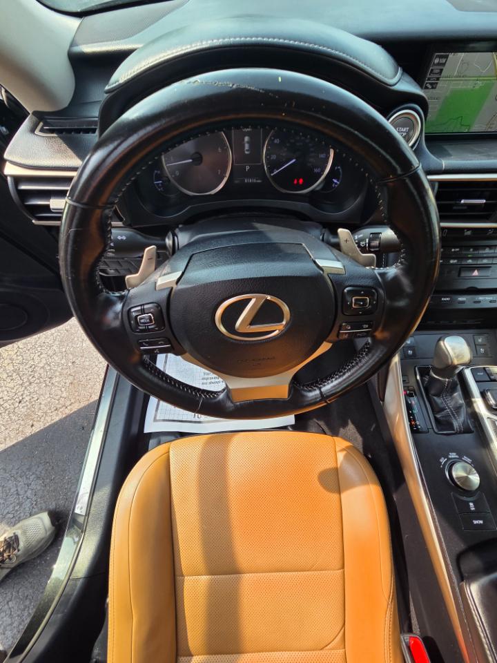 Lexus IS 300 RWD 2018