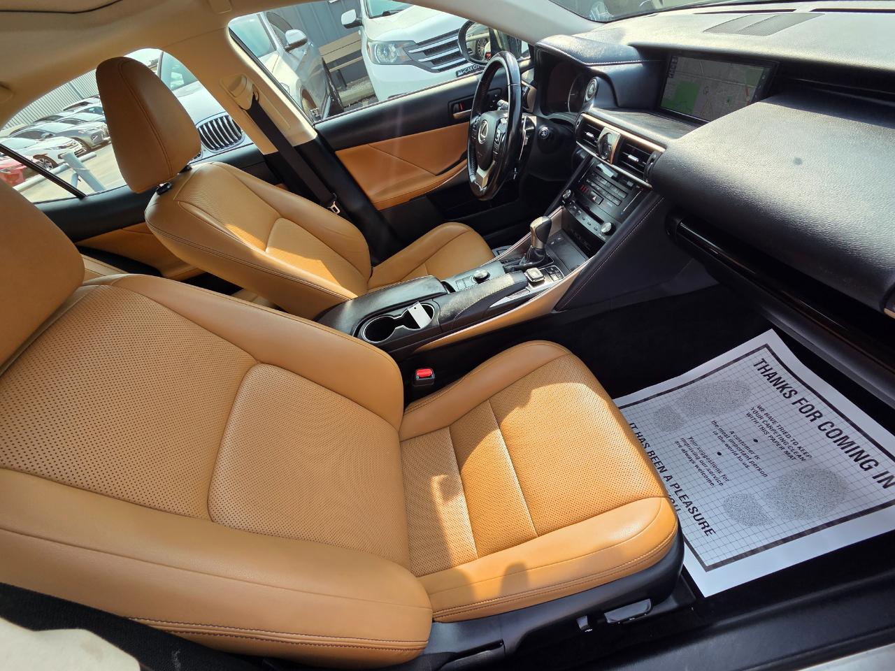 Lexus IS 300 RWD 2018