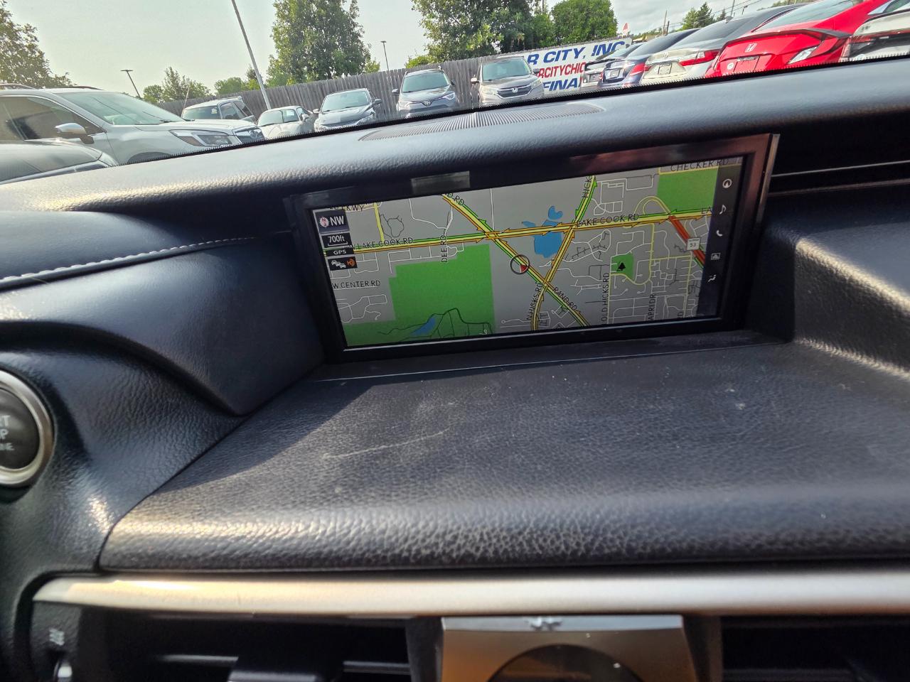 Lexus IS 300 RWD 2018
