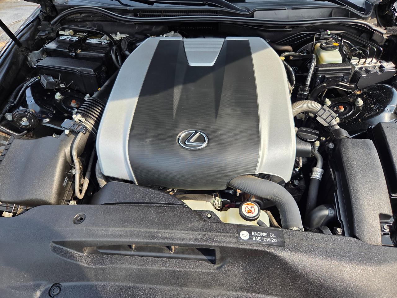 Lexus IS 300 RWD 2018