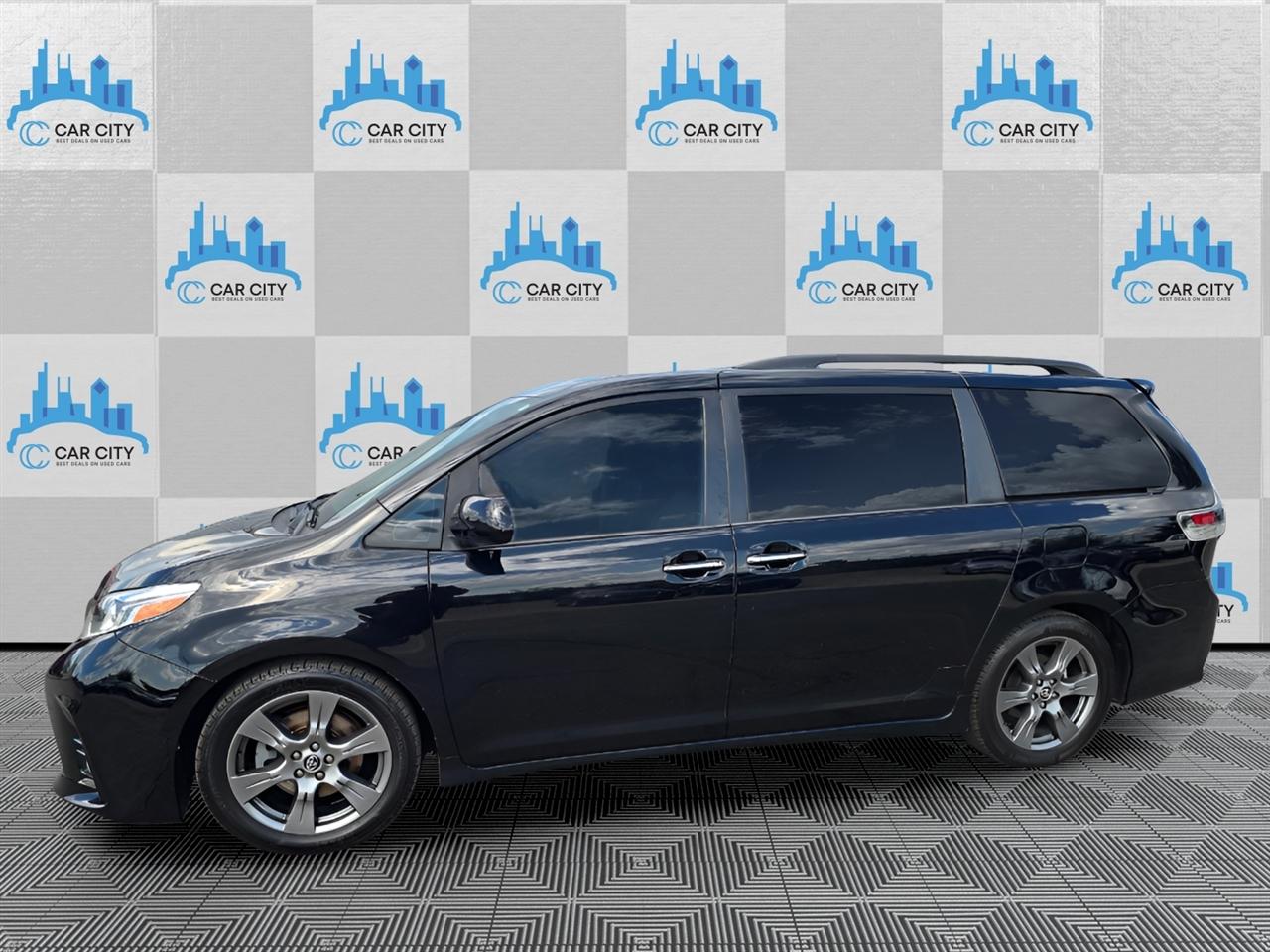 Toyota Sienna SE 8-Passenger 2018