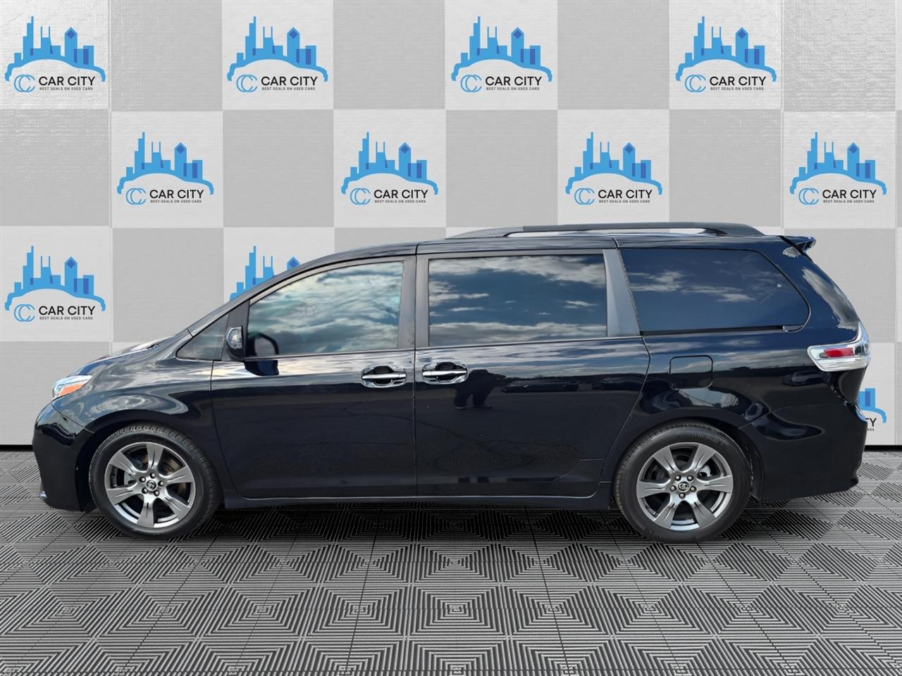 Toyota Sienna SE 8-Passenger 2018