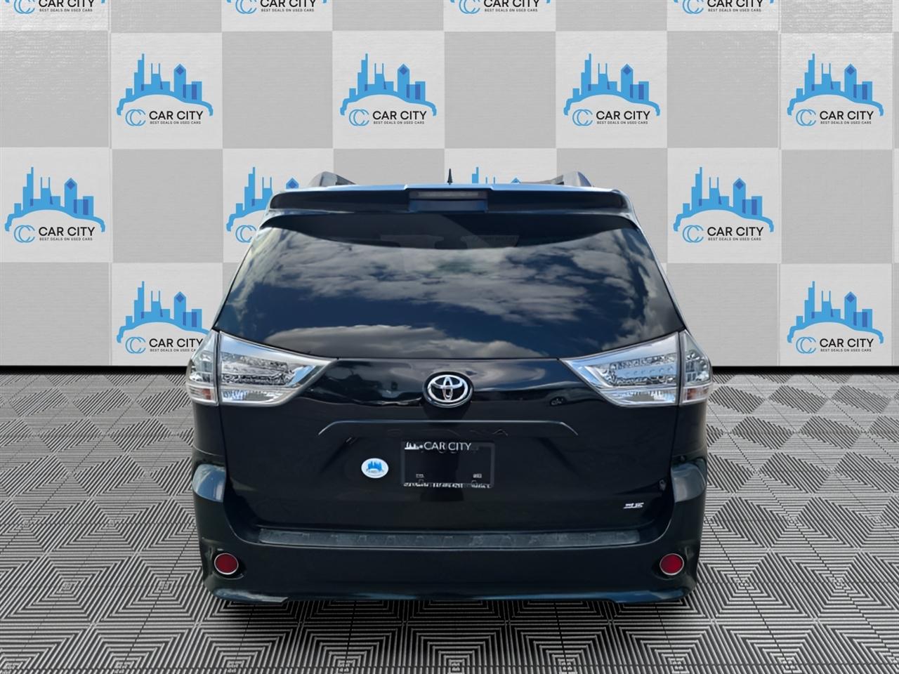 Toyota Sienna SE 8-Passenger 2018
