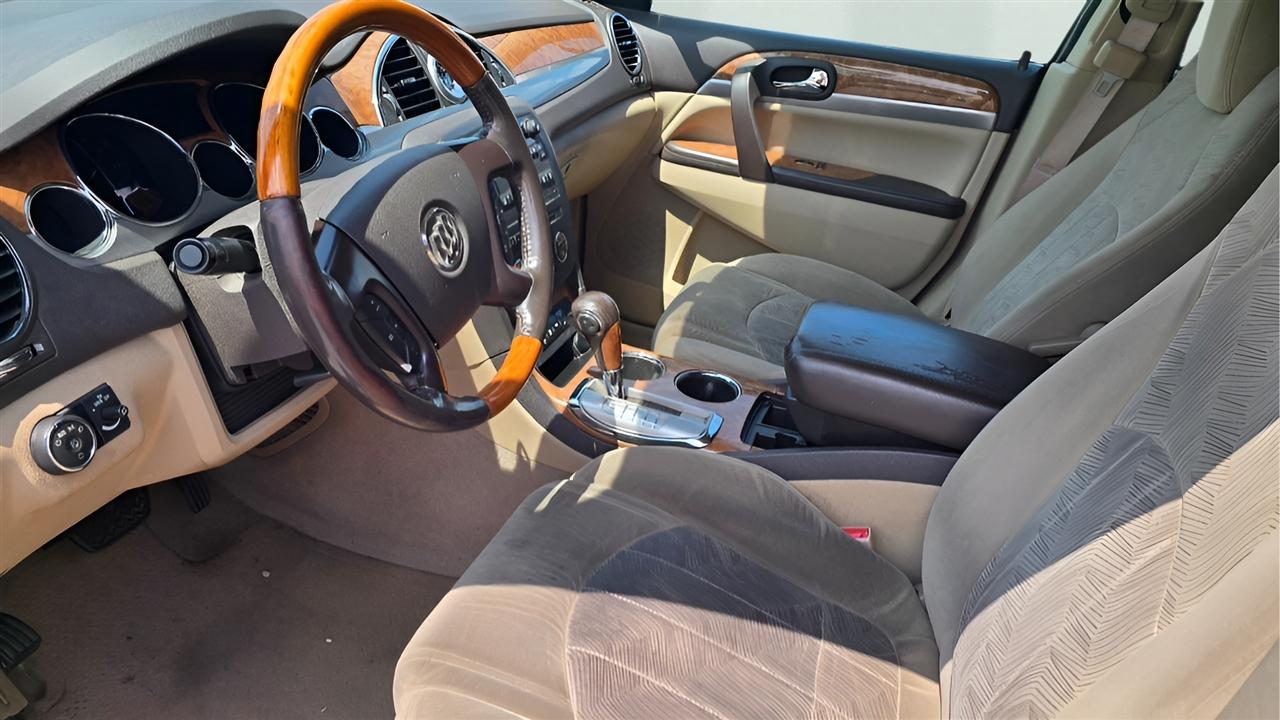Buick Enclave Convenience FWD 2012