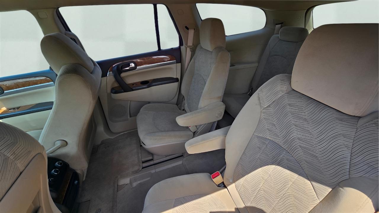 Buick Enclave Convenience FWD 2012