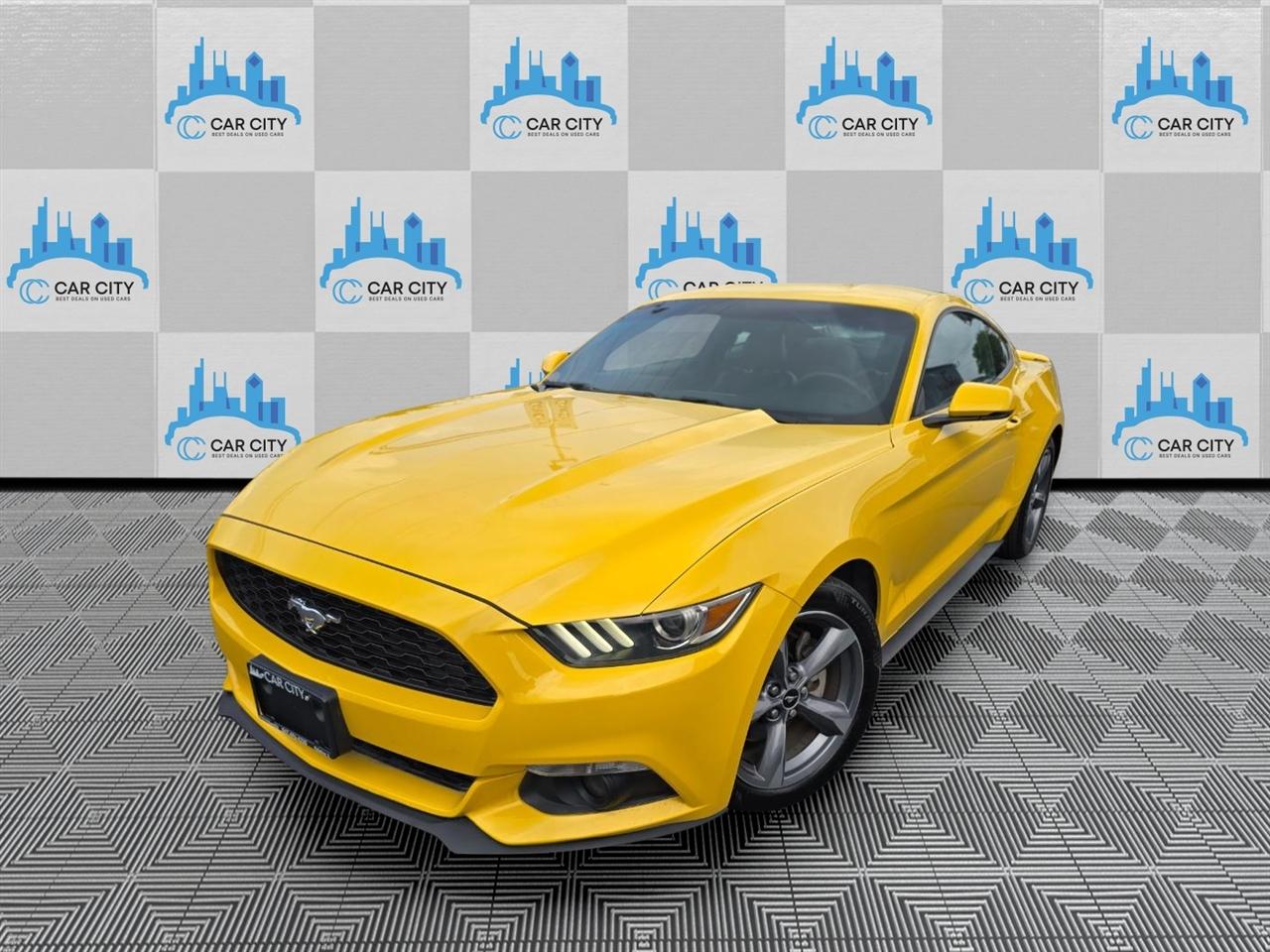 Ford Mustang EcoBoost Coupe 2015