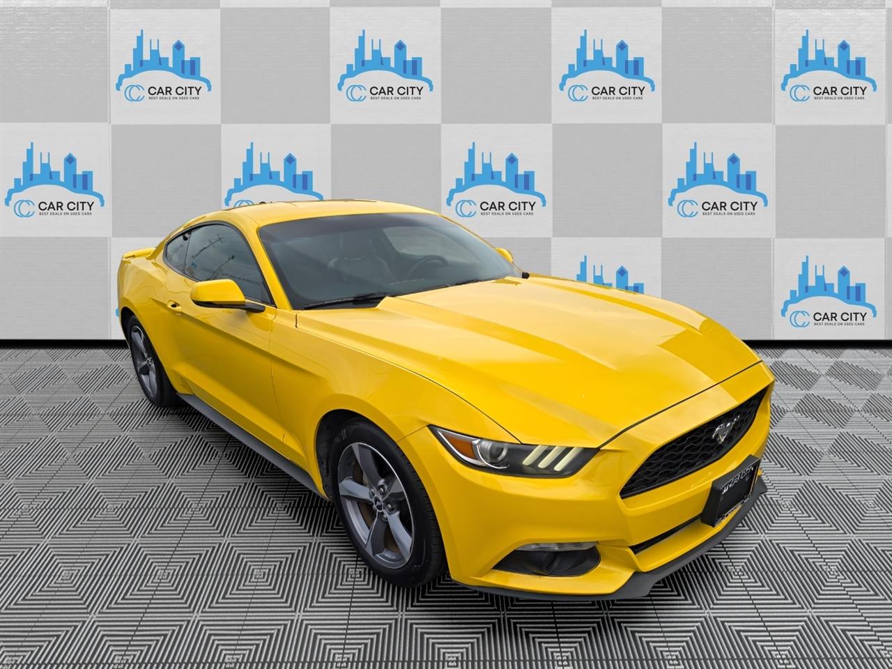 Ford Mustang EcoBoost Coupe 2015