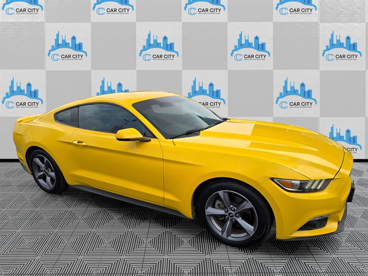 Ford Mustang EcoBoost Coupe 2015