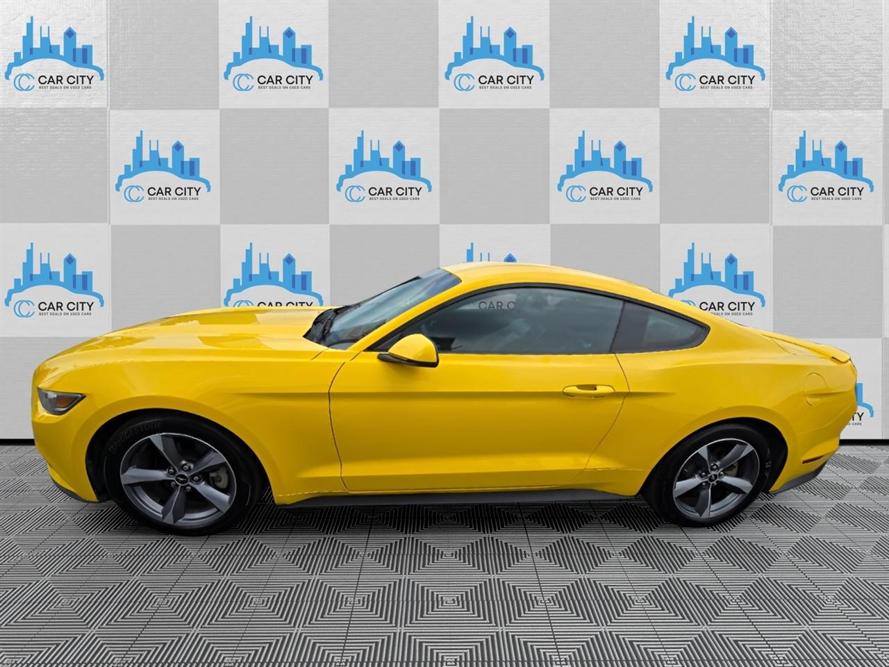 Ford Mustang EcoBoost Coupe 2015