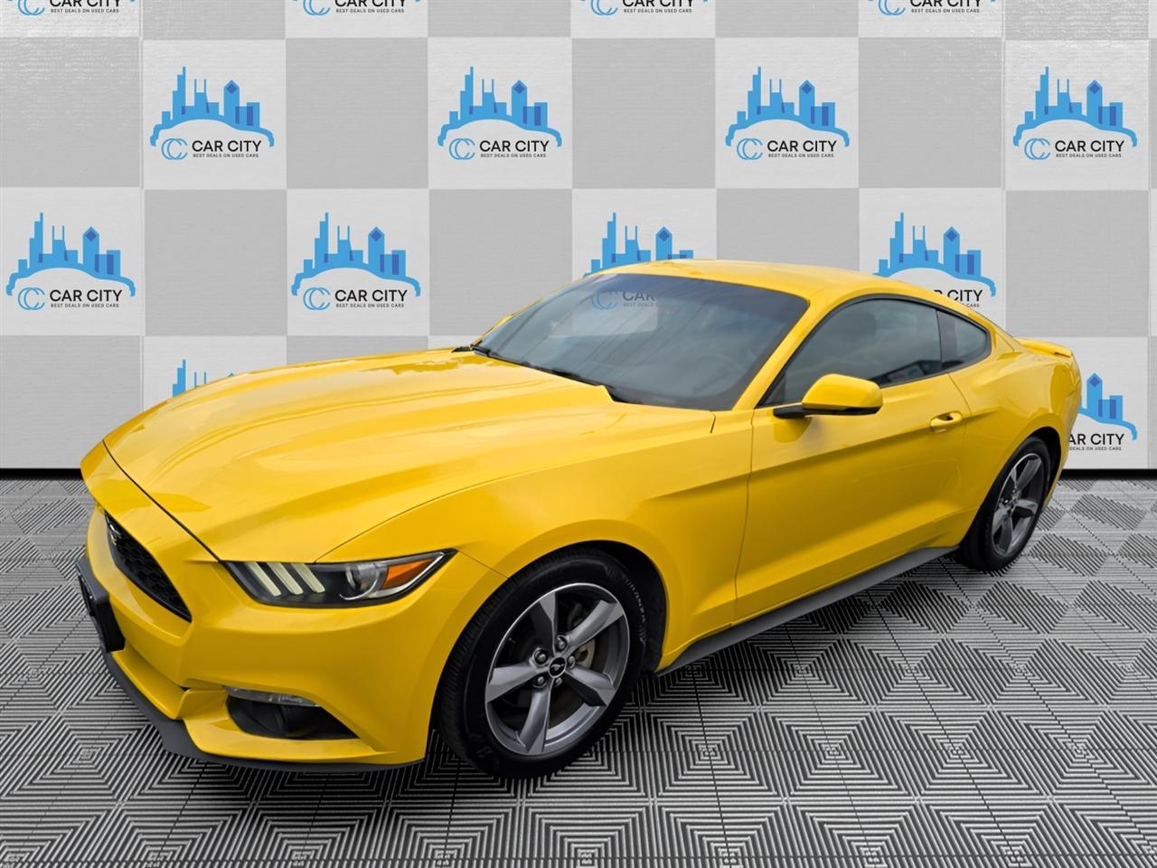 Ford Mustang EcoBoost Coupe 2015