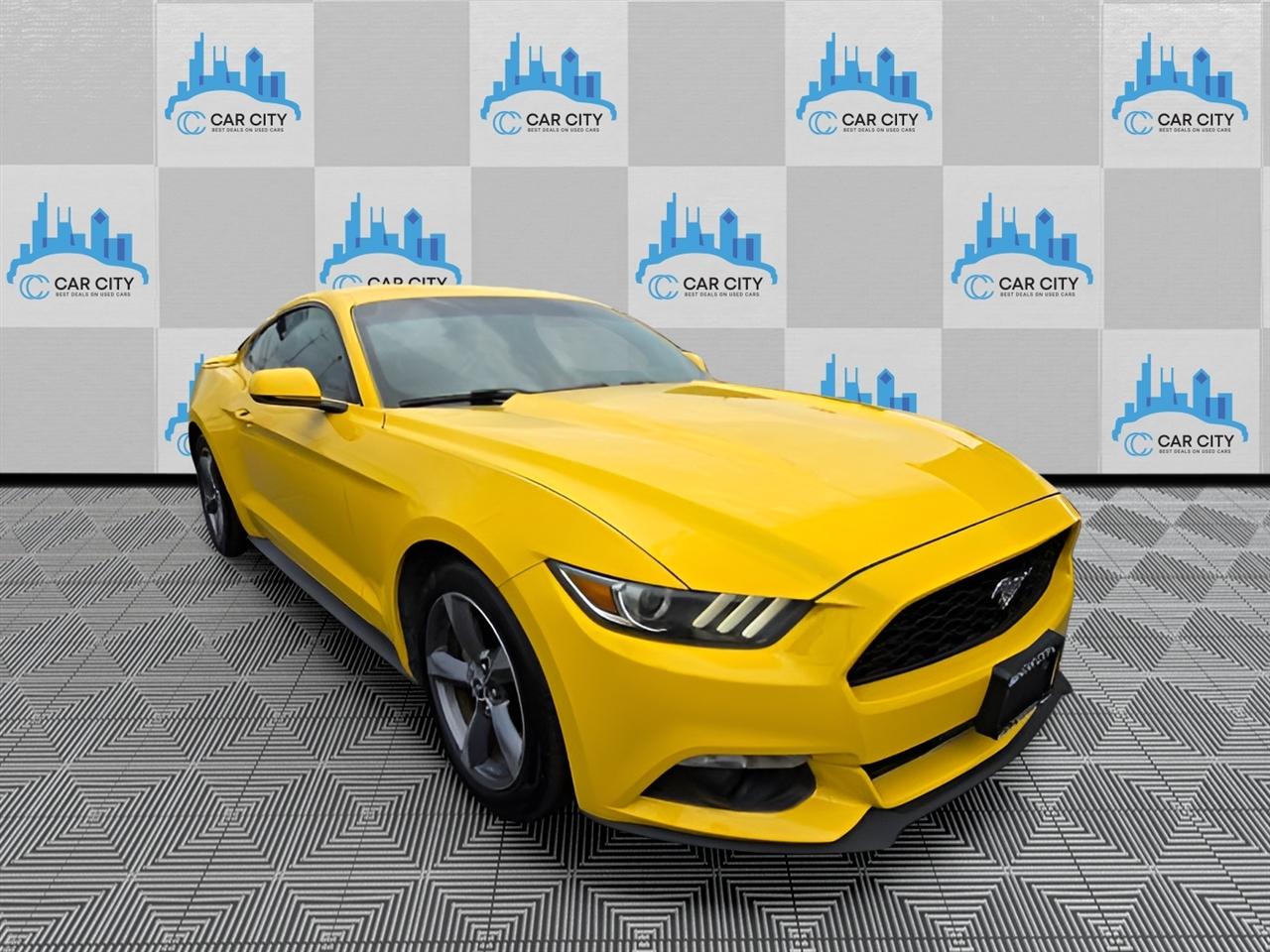 Ford Mustang EcoBoost Coupe 2015