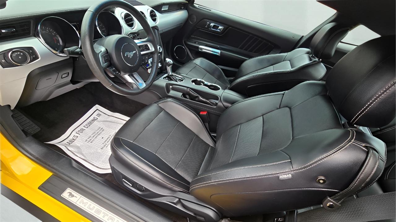 Ford Mustang EcoBoost Coupe 2015