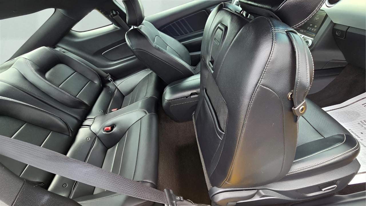 Ford Mustang EcoBoost Coupe 2015