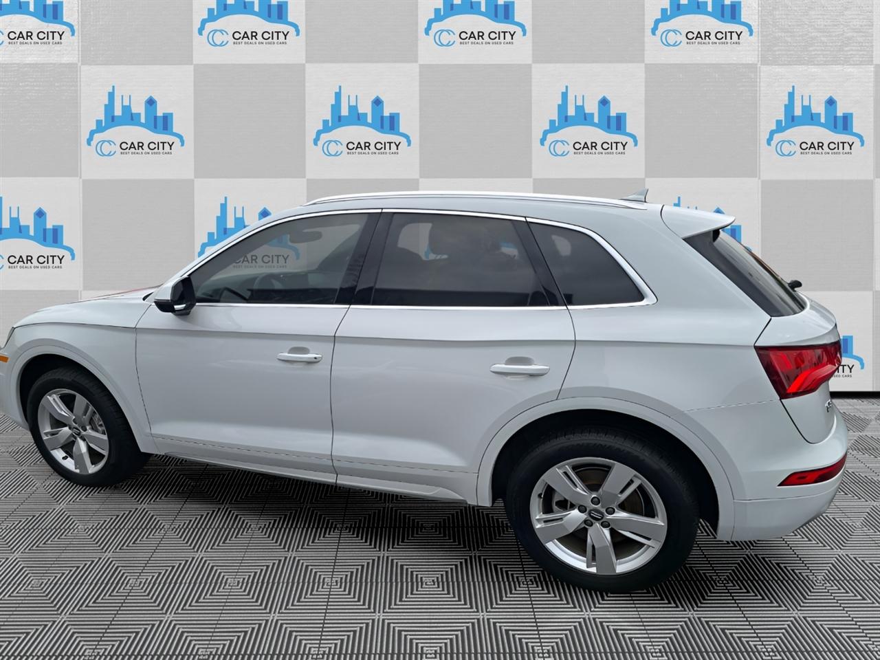 Audi Q5 2.0T Premium Plus quattro 2019