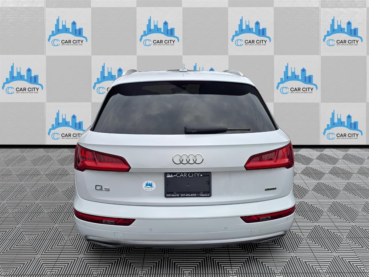 Audi Q5 2.0T Premium Plus quattro 2019